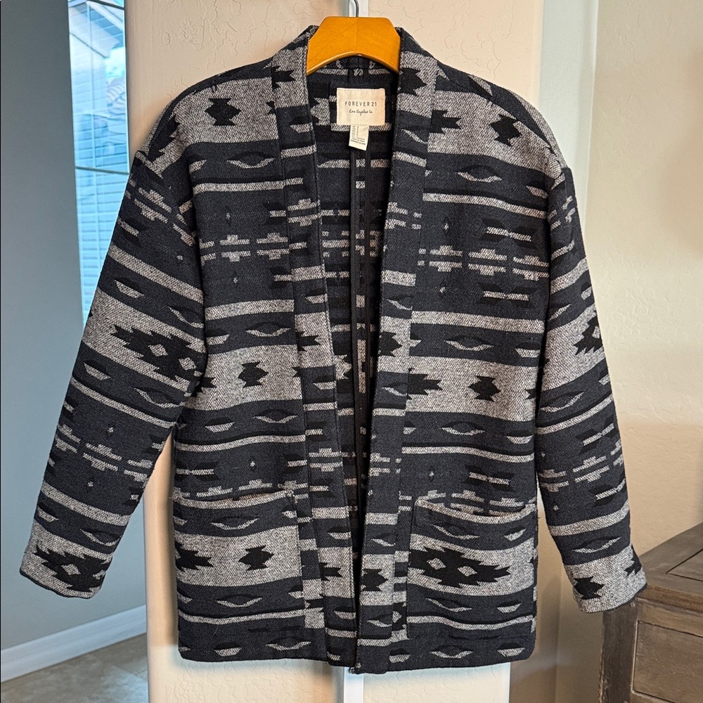 Forever 21 WOMENS Aztec Print Jacket in Black and Gray